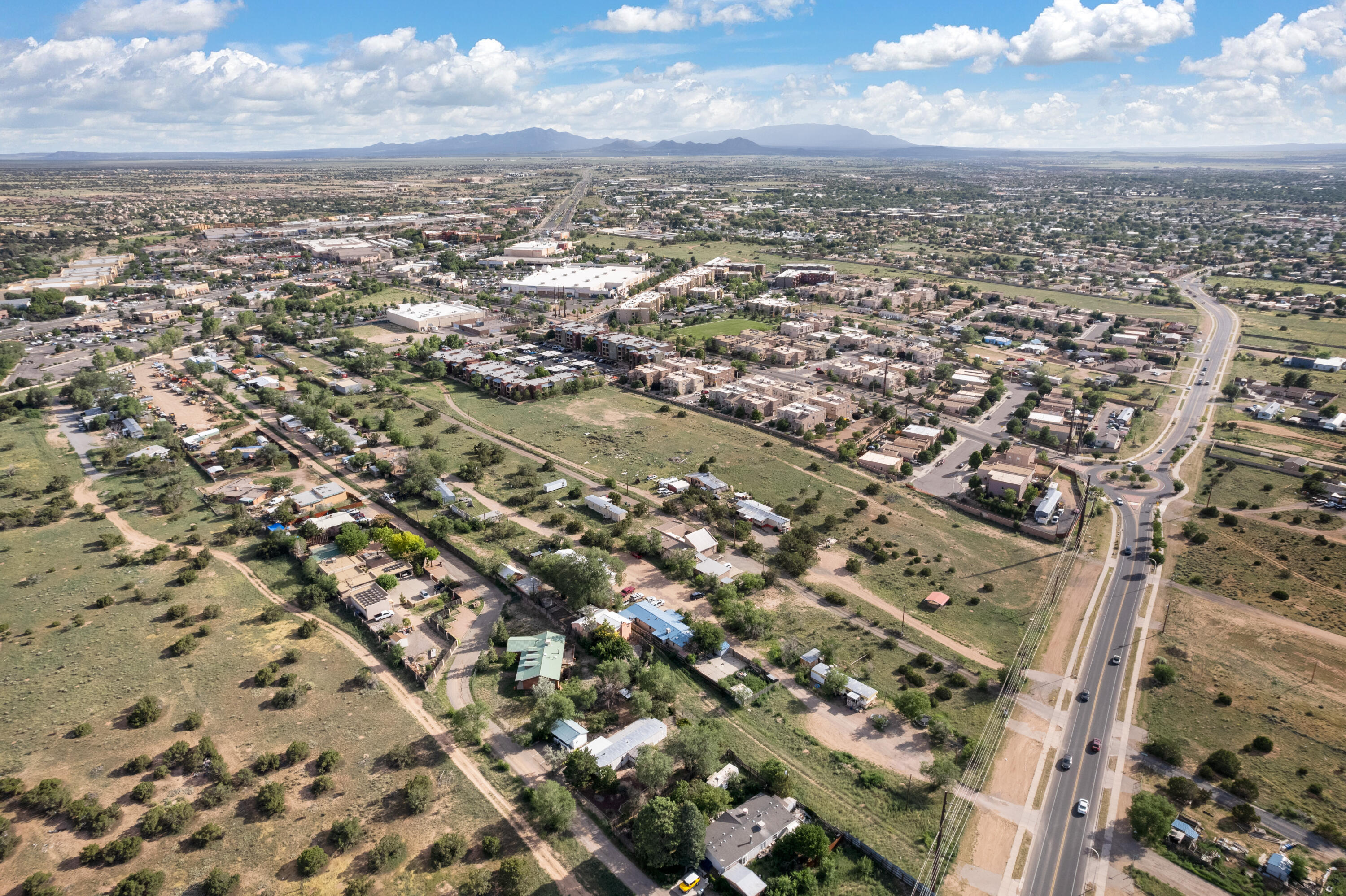 2753 Calle Eugenio, Santa Fe, New Mexico image 11