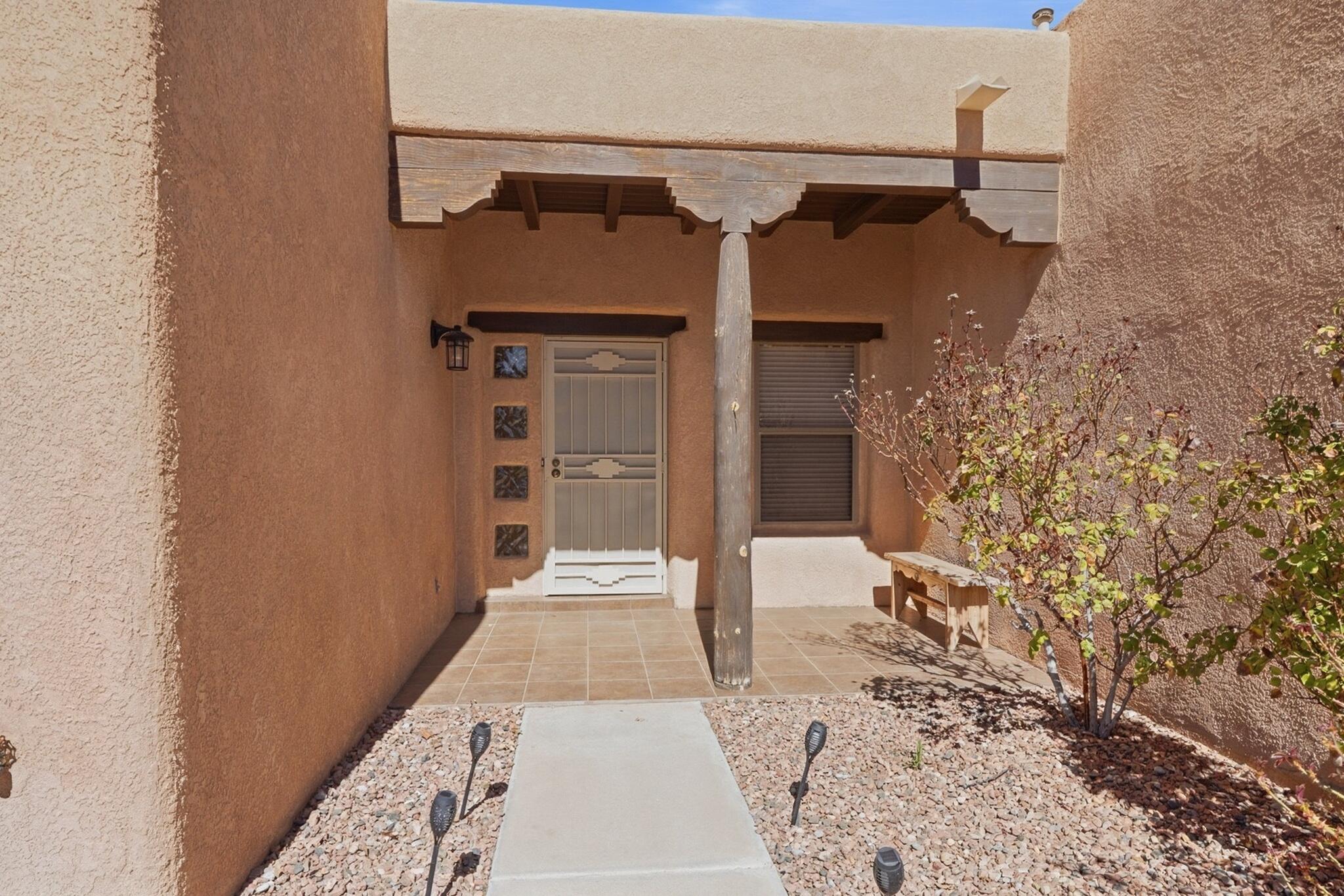 4419 Campo De Maiz Road NW