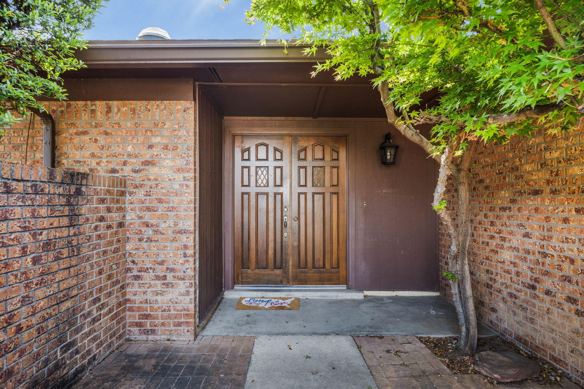 9606 Camino Del Sol NE