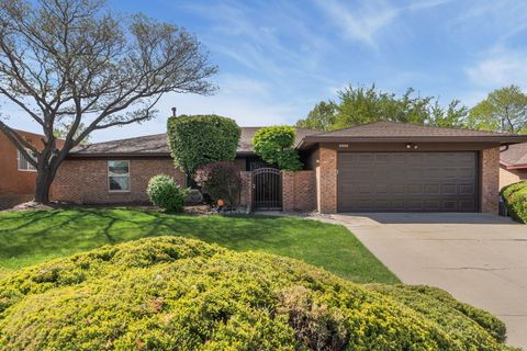 9606 Camino Del Sol NE Albuquerque NM 87111