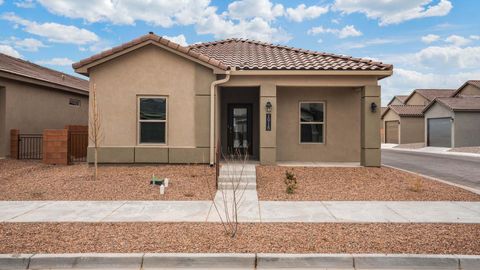 Photo of 6104 Chicago Drive SE, Albuquerque, NM 87106 (MLS # 1103006)