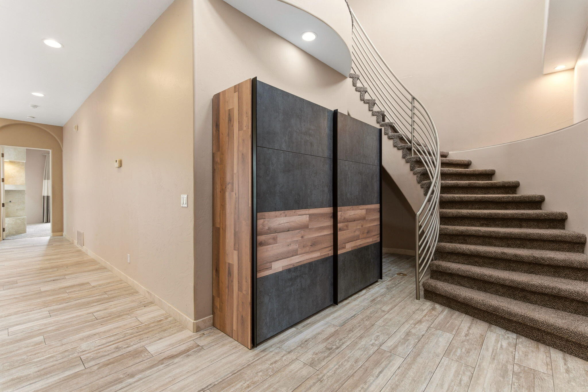 8308 Stoney Place NE