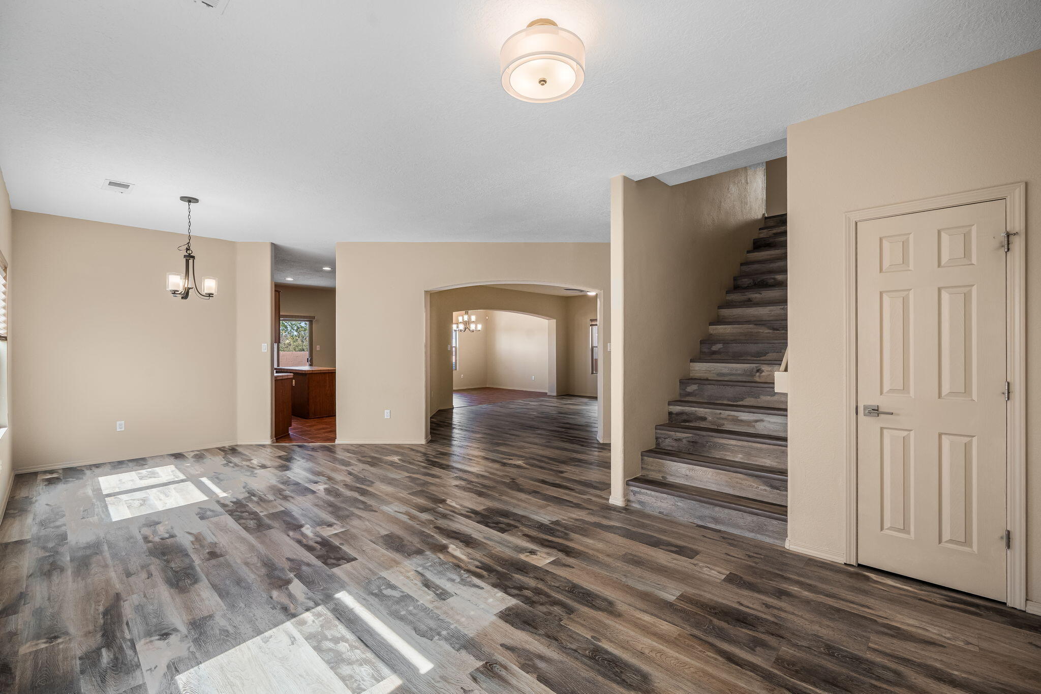 1915 Nasrullah Street SE