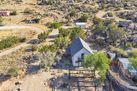 Photo of 85 Nm 333 NE, Albuquerque, NM 87123 (MLS # 1103747)