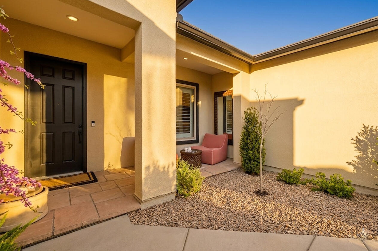 6719 Akademeia Loop NE