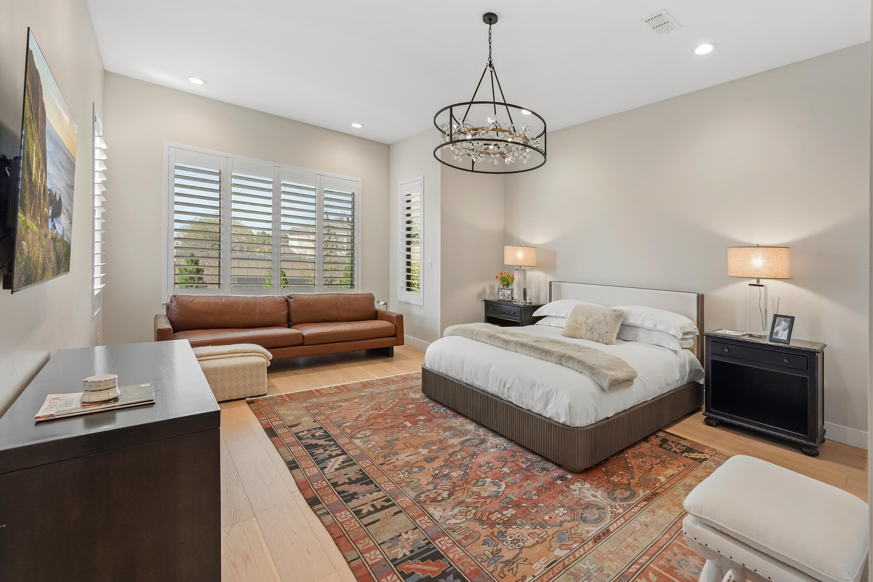 6719 Akademeia Loop NE