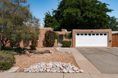 Photo of 2014 Somervell Street NE, Albuquerque, NM 87112 (MLS # 1091155)