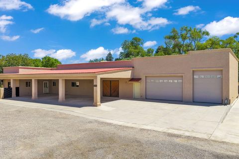 Photo of 2742 Rio Grande Boulevard NW, Albuquerque, NM 87104 (MLS # 1103267)