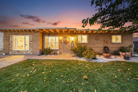 Photo of 1212 Gretta Street NE, Albuquerque, NM 87112 (MLS # 1094785)