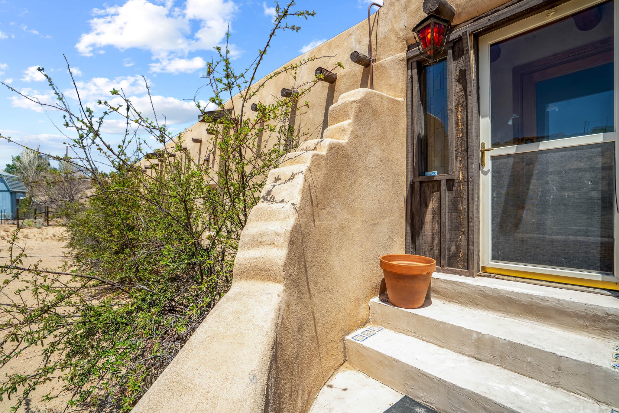 1552 Camino Hermosa