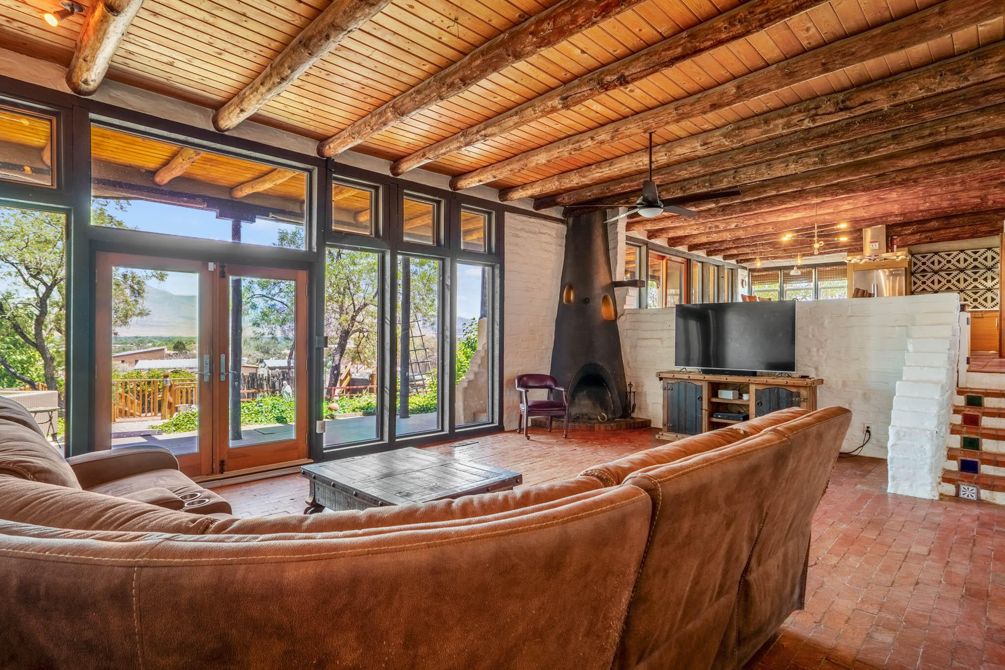 1552 Camino Hermosa