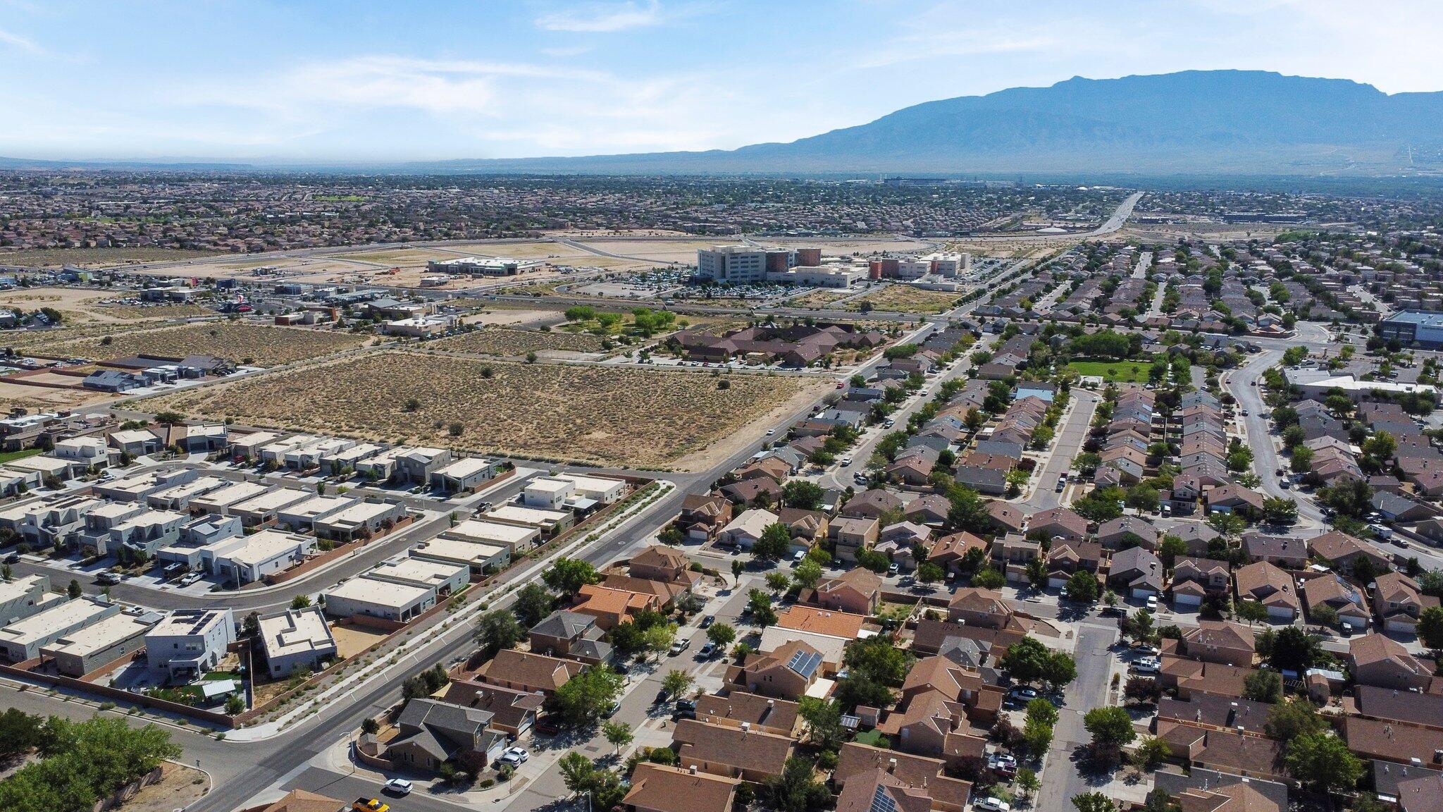 5812 Night Shadow Avenue, Albuquerque, New Mexico image 39