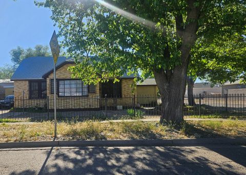 Photo of 600 N Third Street, Belen, NM 87002 (MLS # 1101838)