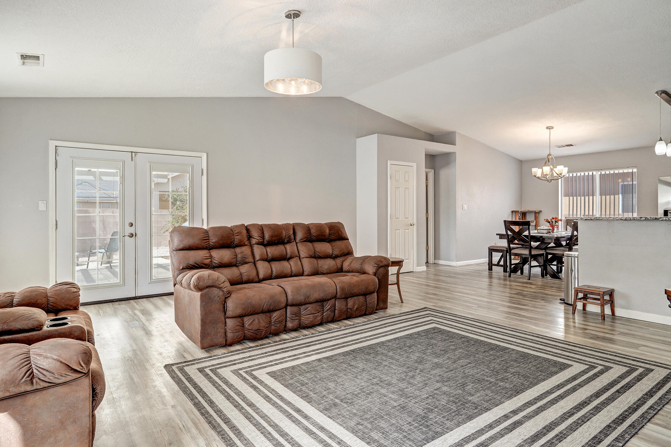 6605 Country Knoll Court, Albuquerque, New Mexico image 2
