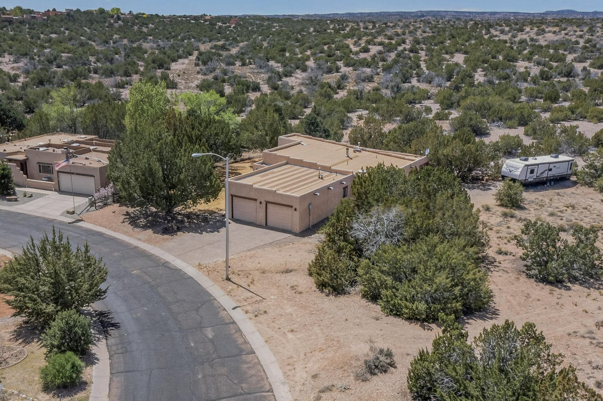 6516 Horseshoe Drive