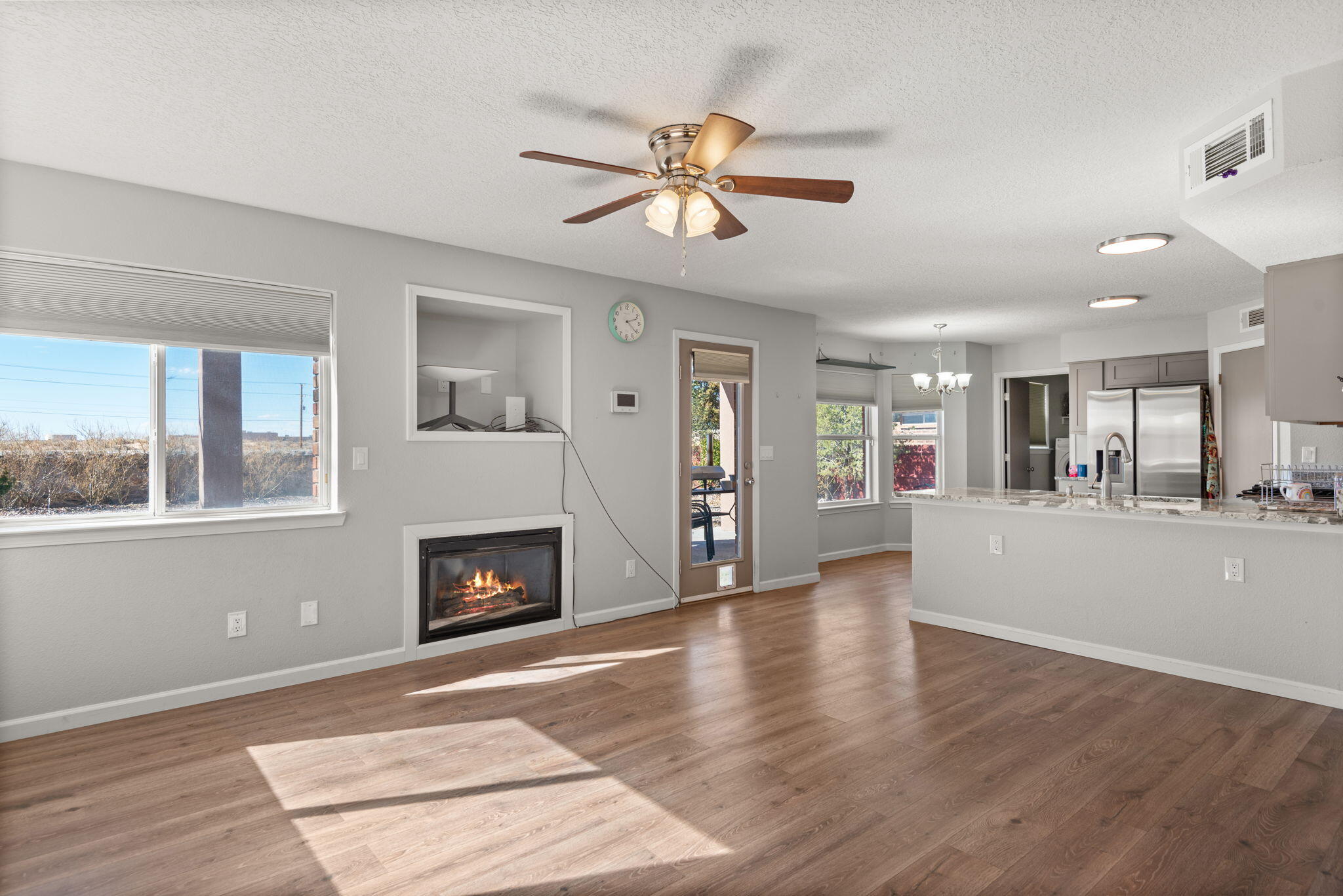 23 Apache Plume Road, Los Lunas, New Mexico image 12