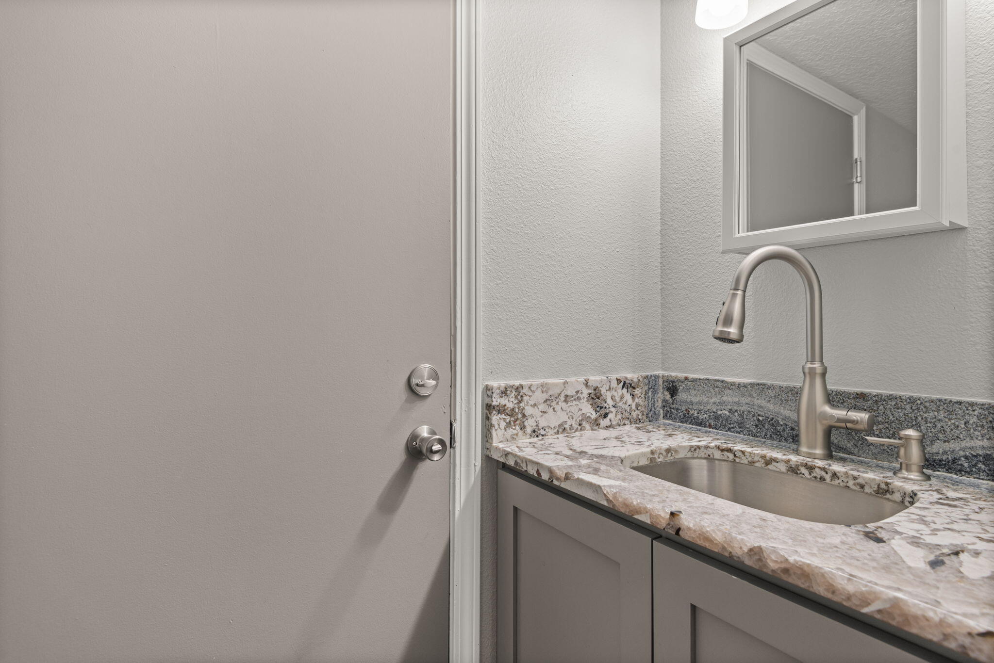 23 Apache Plume Road, Los Lunas, New Mexico image 11