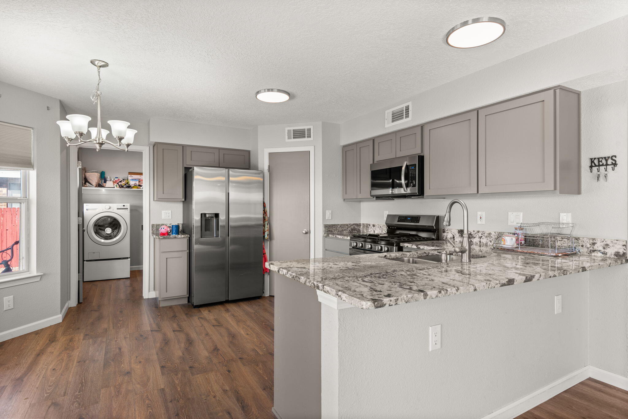 23 Apache Plume Road, Los Lunas, New Mexico image 7