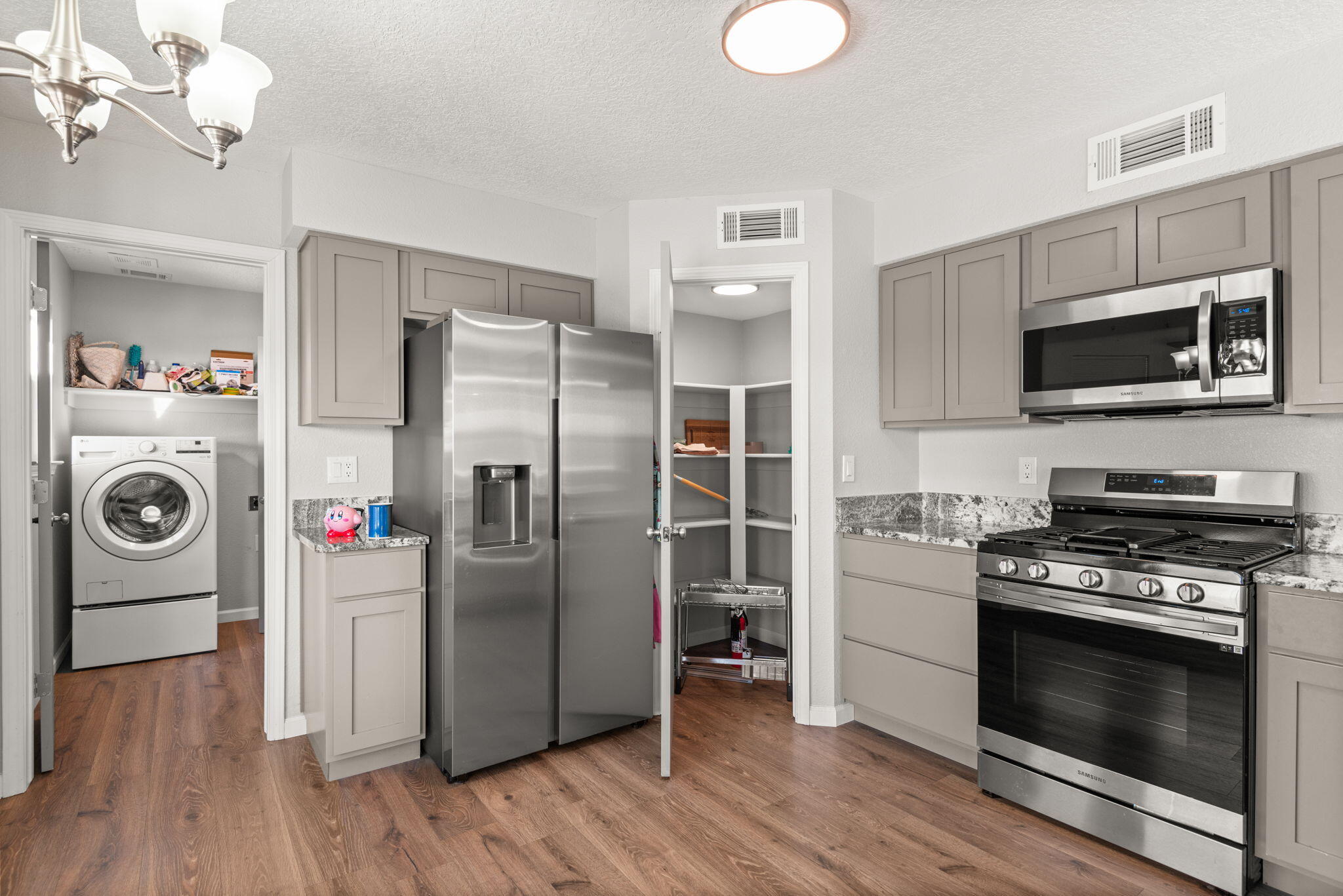 23 Apache Plume Road, Los Lunas, New Mexico image 9
