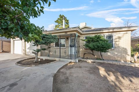 720 San Pedro Drive SE, Albuquerque, NM 87108 - #: 1070677