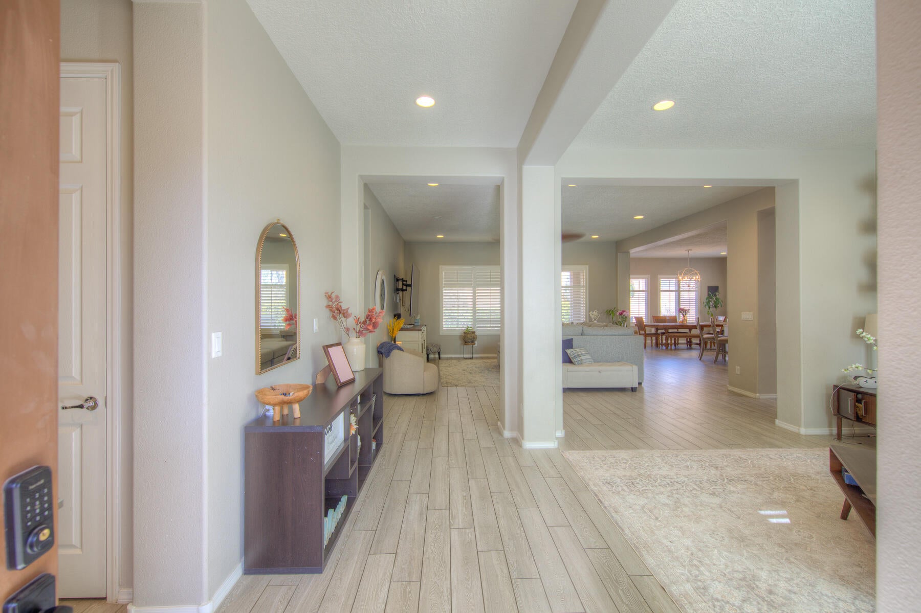 4014 Plaza Colina Lane NE