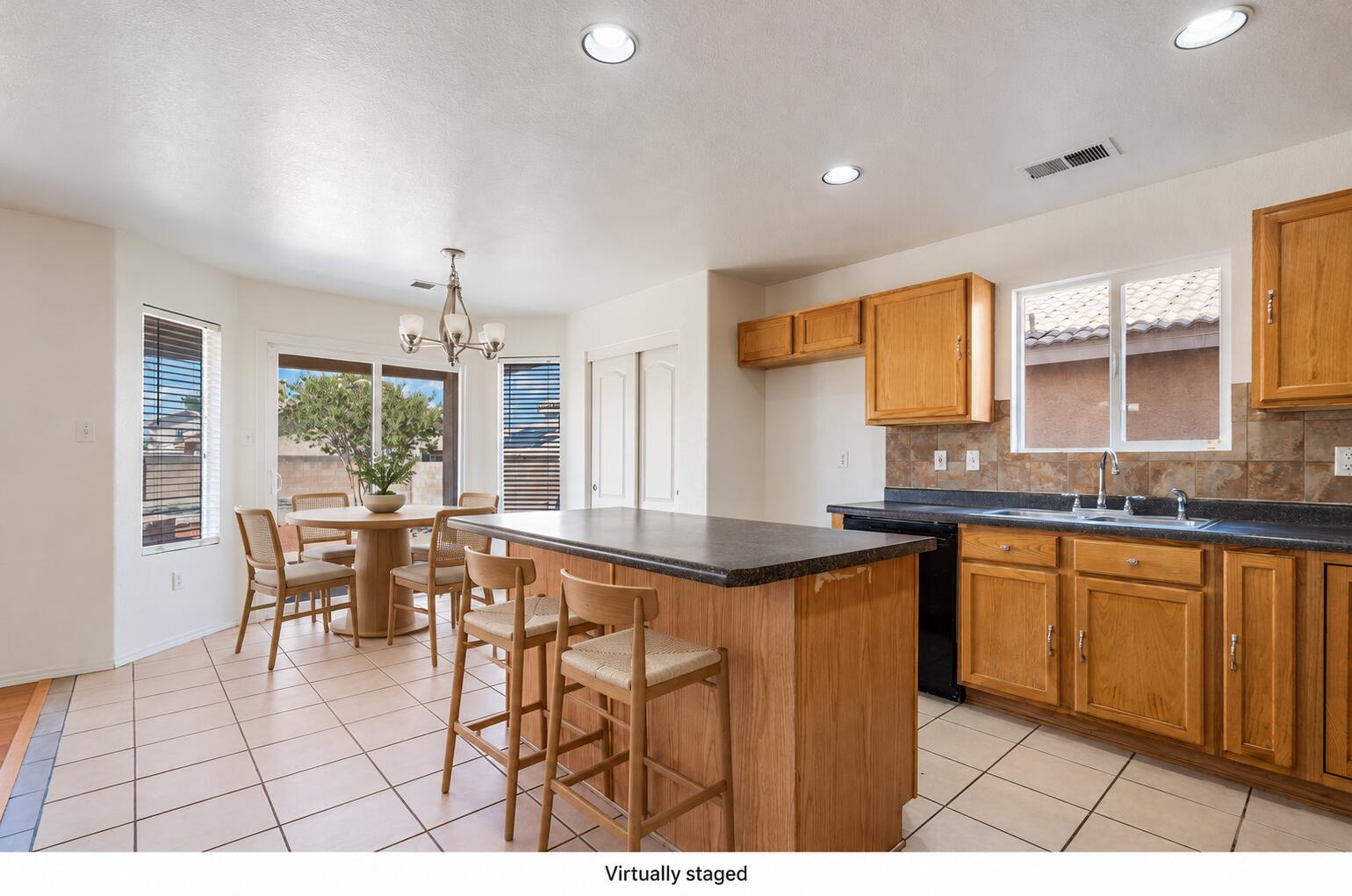 7615 Via Cometa SW
