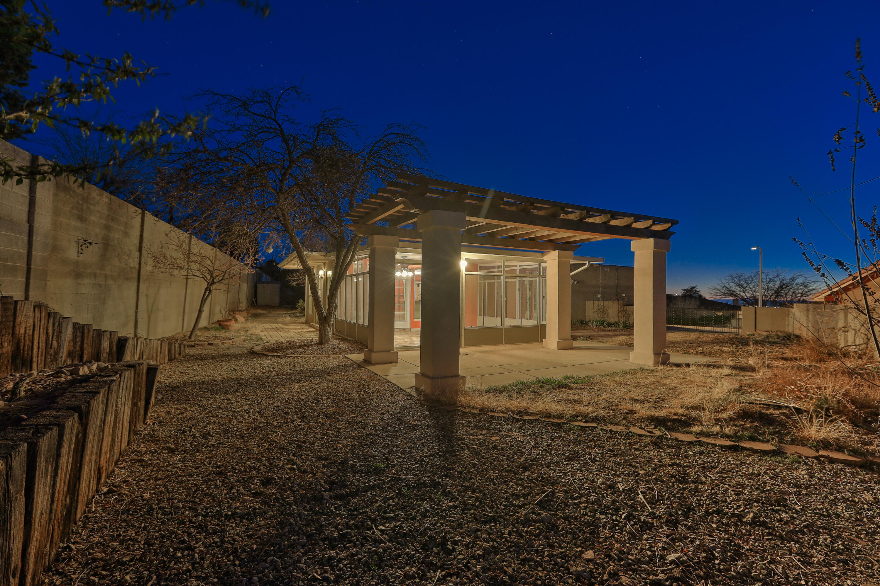 2512 Punta De Vista Drive, Albuquerque, New Mexico image 46