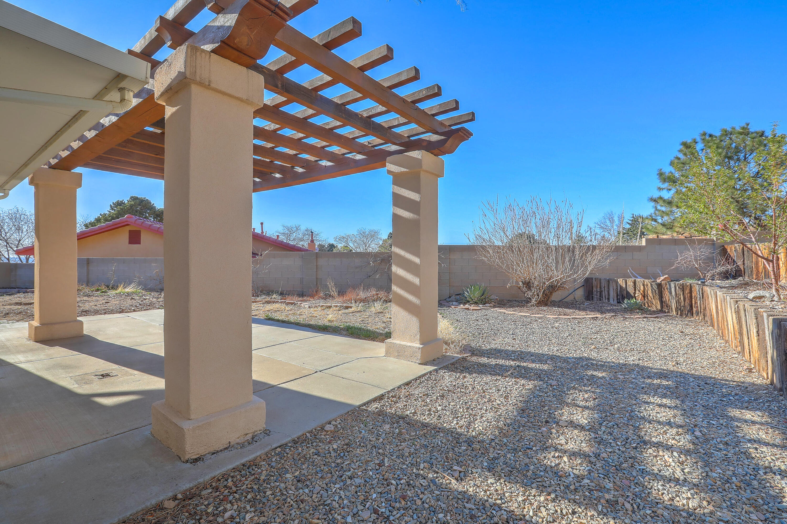 2512 Punta De Vista Drive, Albuquerque, New Mexico image 19