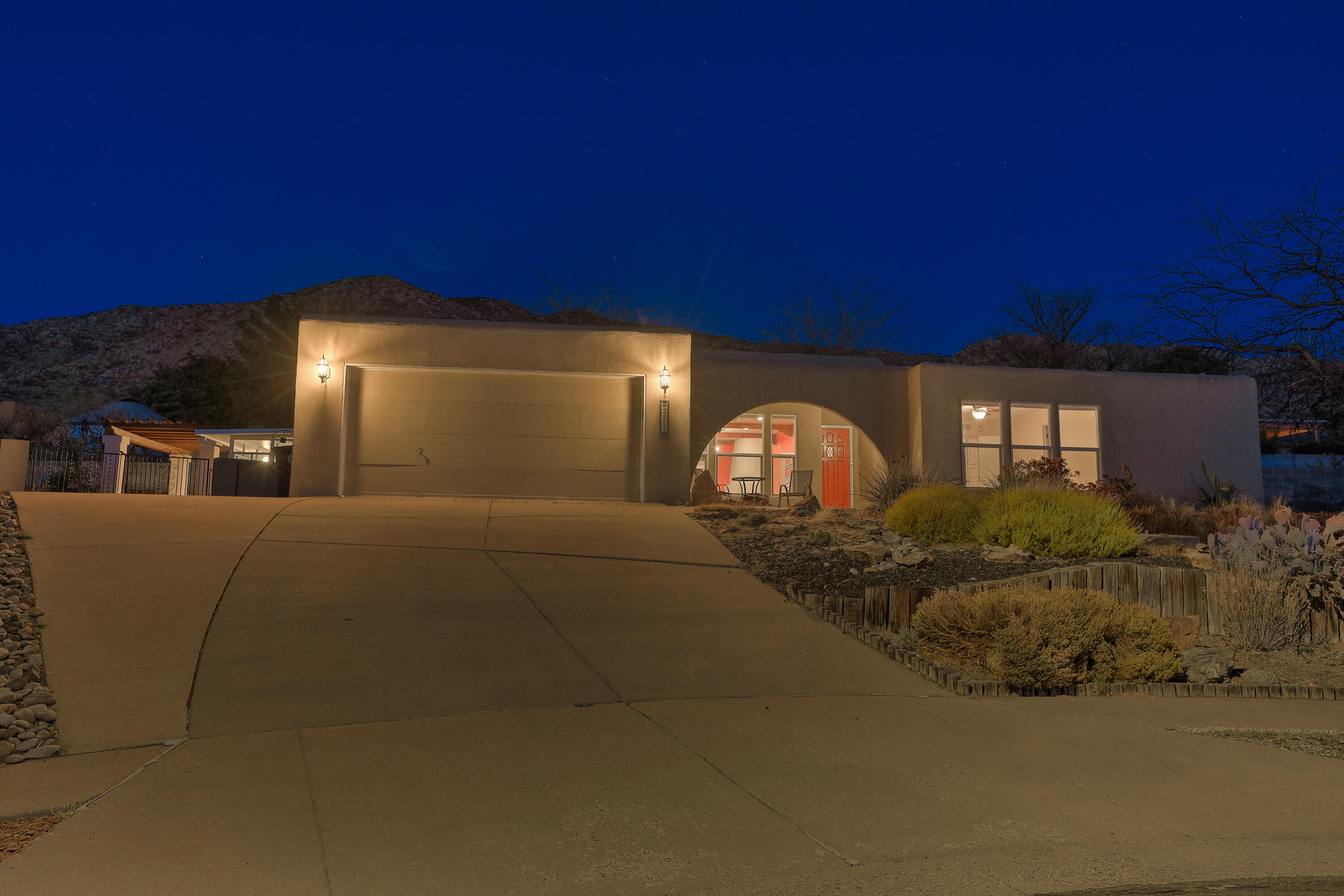 2512 Punta De Vista Drive, Albuquerque, New Mexico image 42