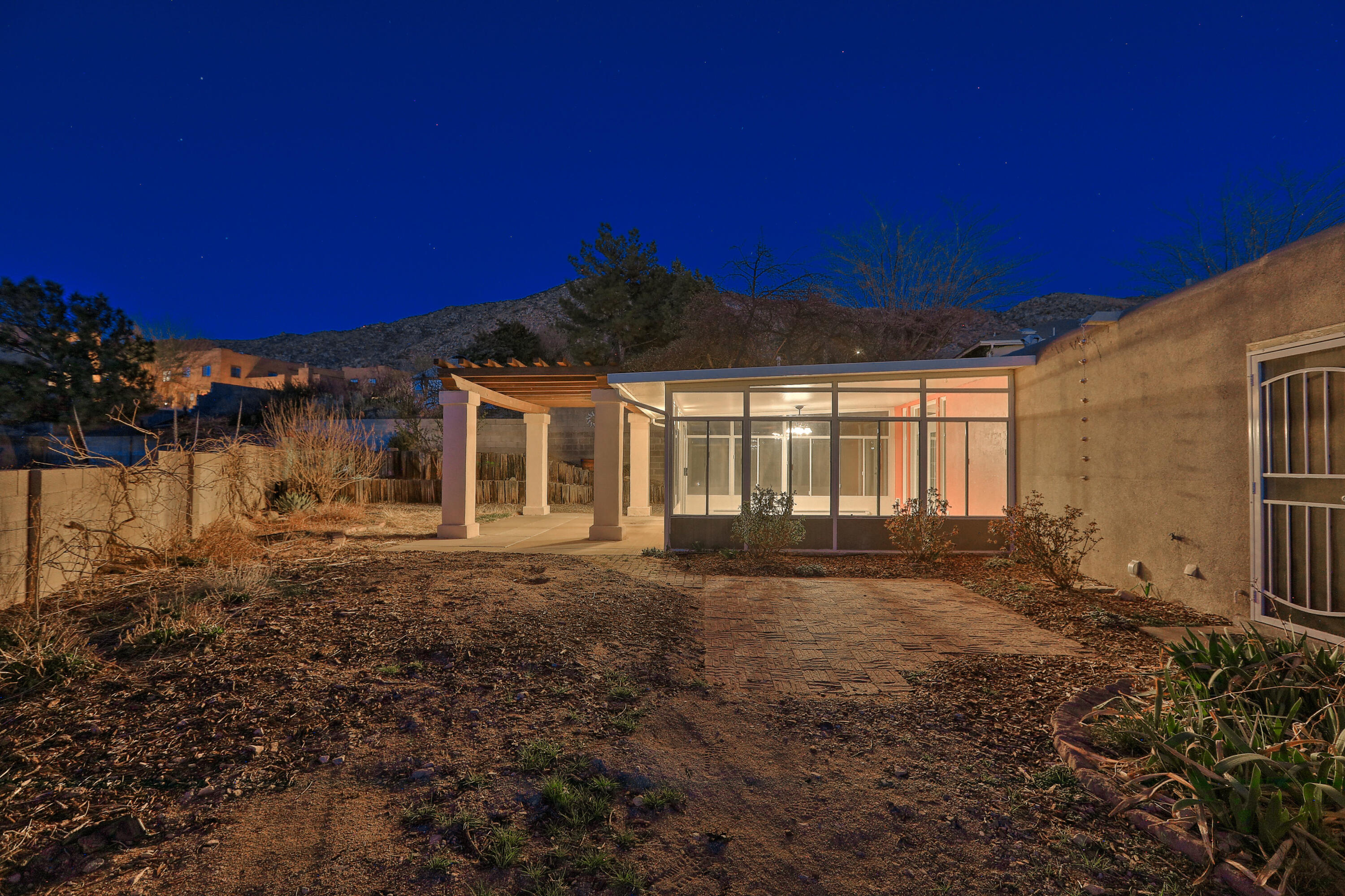 2512 Punta De Vista Drive, Albuquerque, New Mexico image 30