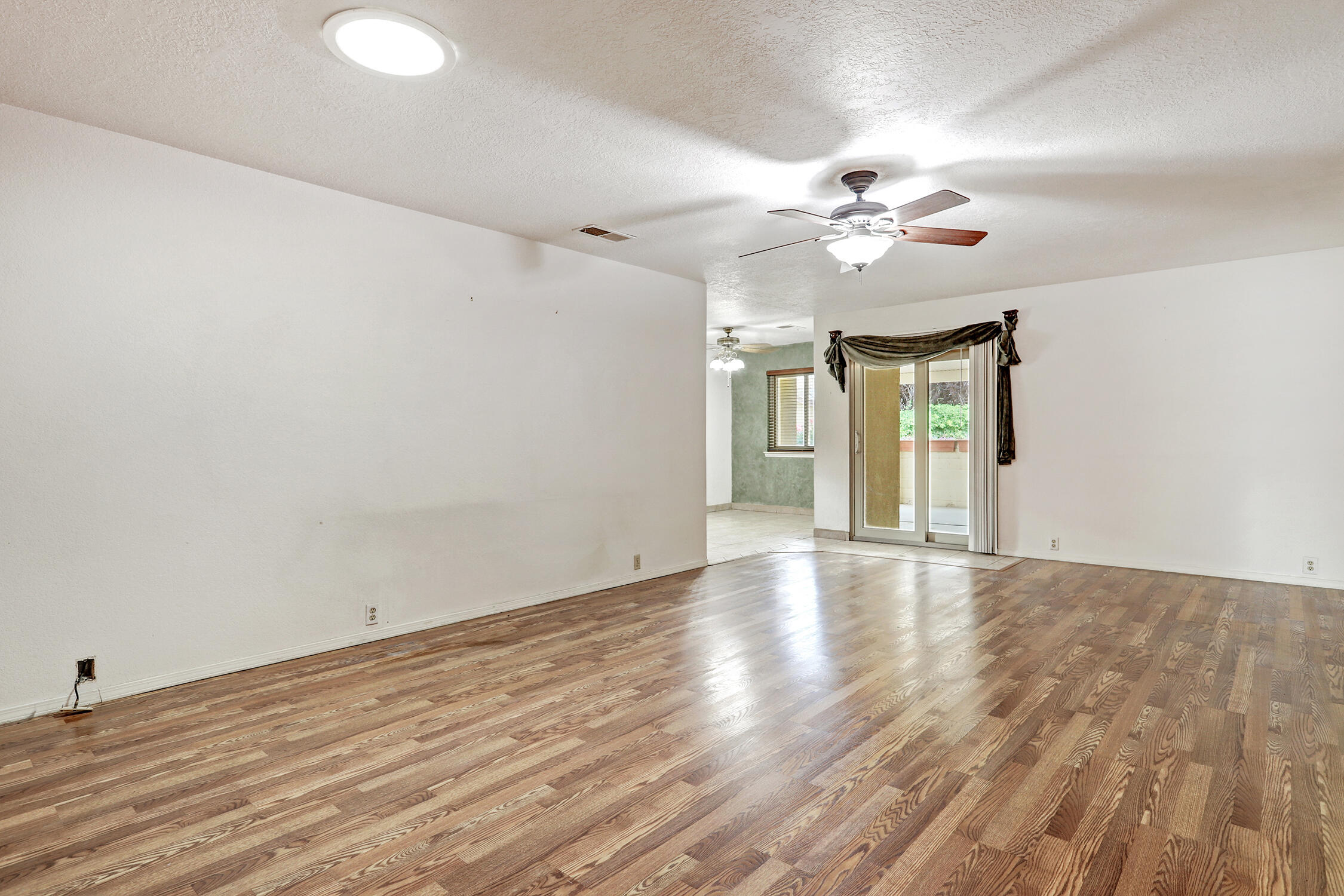 10801 Central Park Drive, Albuquerque, New Mexico image 2