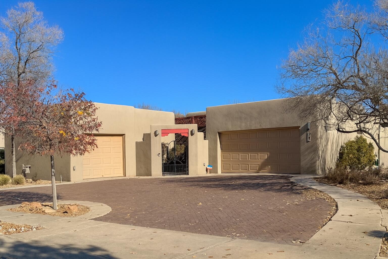 500 Laguna Seca Lane NW