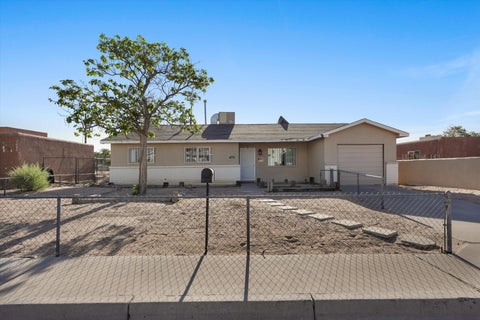 Homes For Sale - 470 63rd Street<br/> Bernalillo County, Albuquerque, NM 87105