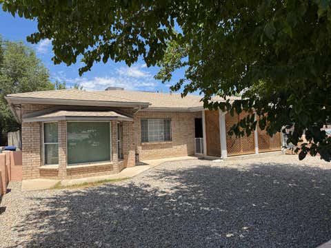 Photo of 2551 Aspen Avenue NW #B, Albuquerque, NM 87104 (MLS # 1108979)