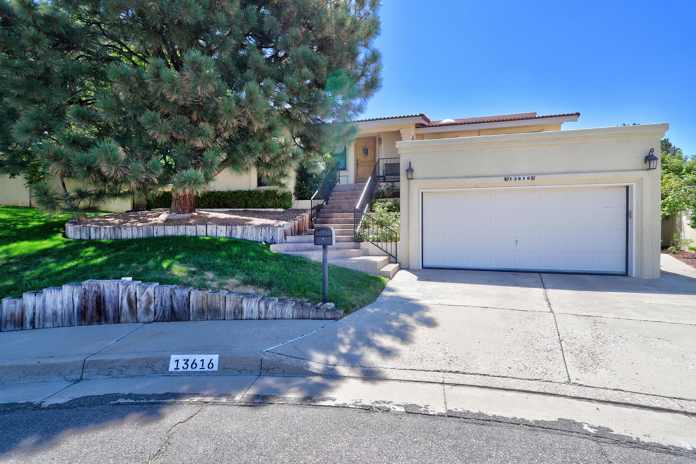 13616 Ernesto Court NE