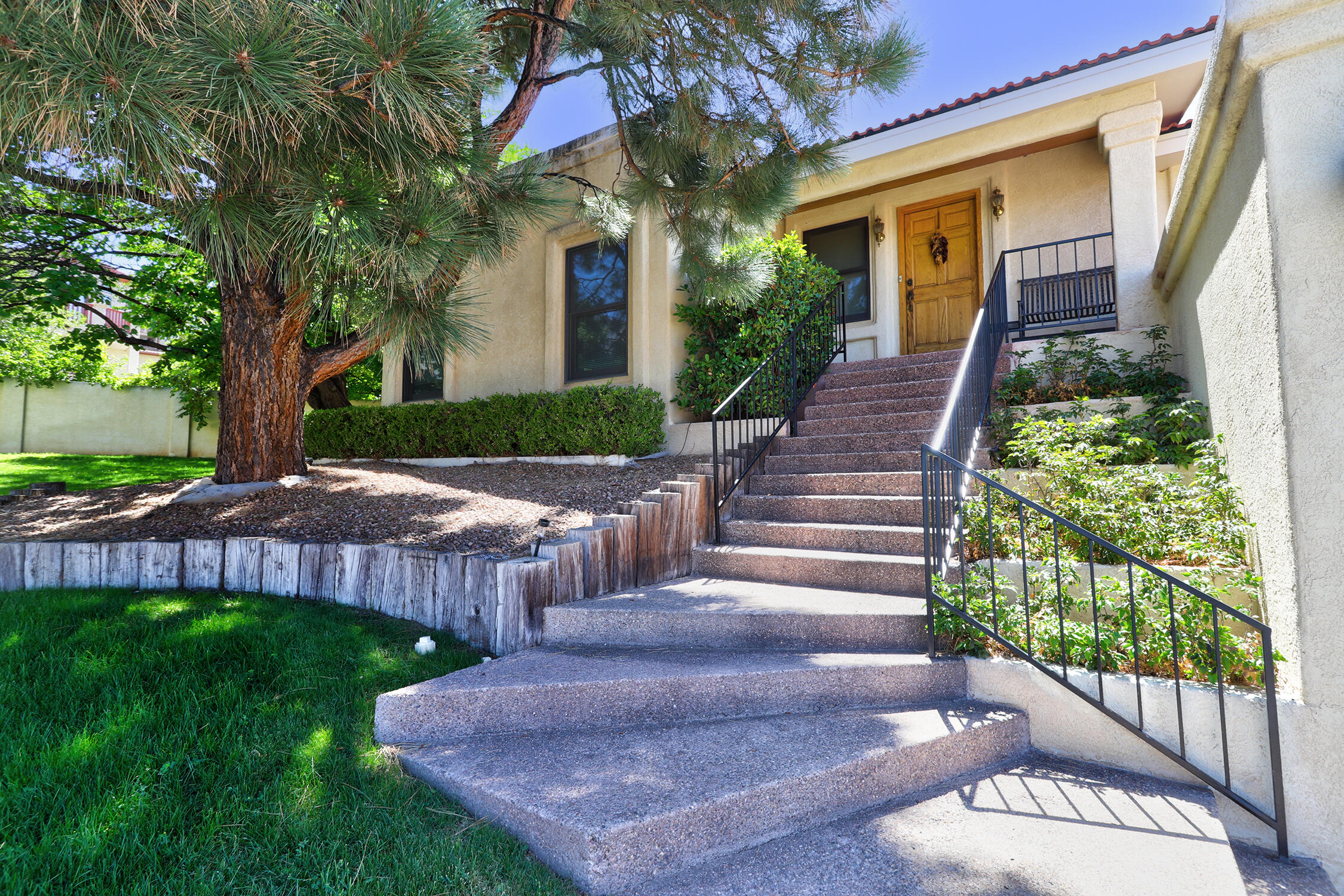 13616 Ernesto Court NE