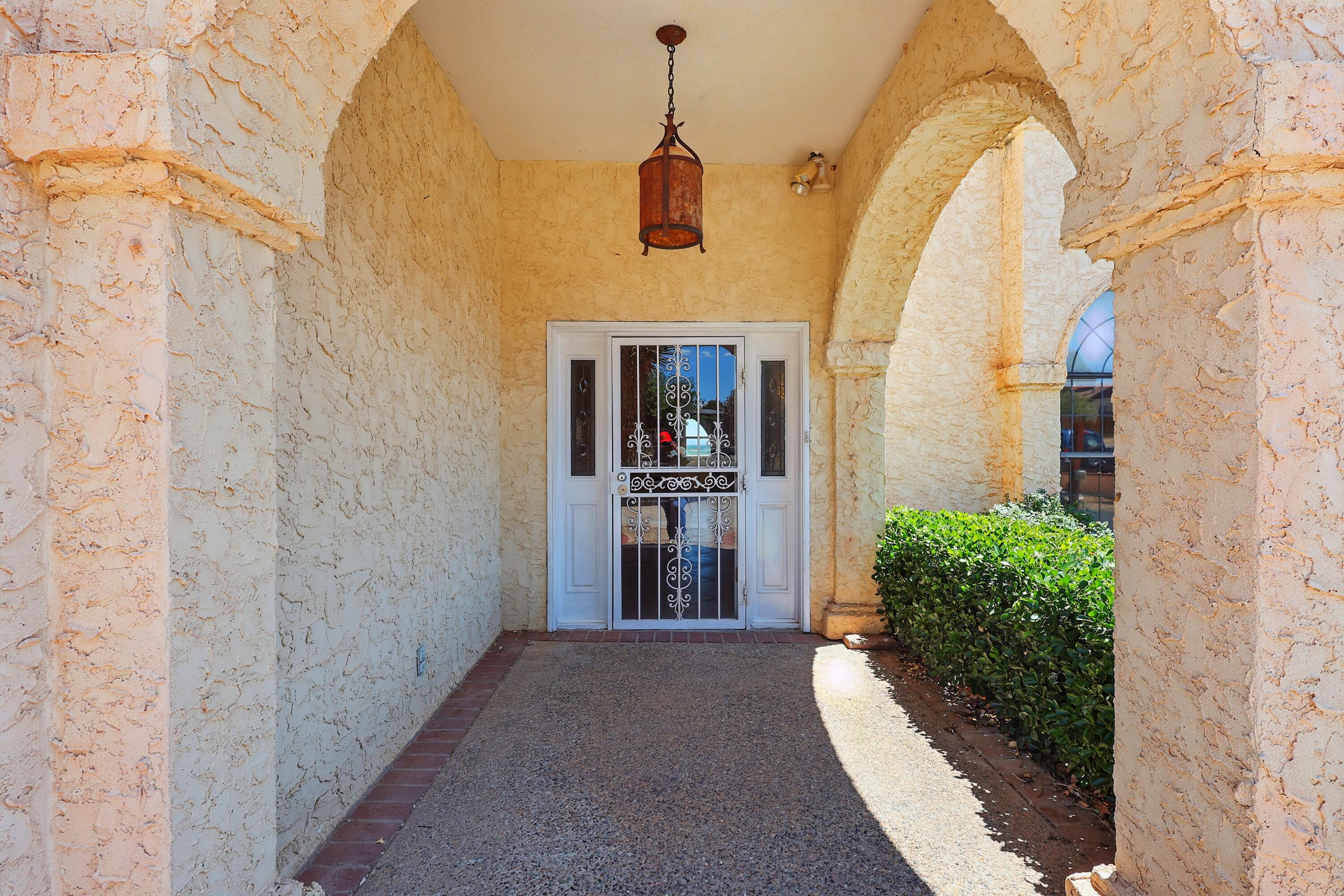 1551 Valley View Drive, Los Lunas, New Mexico image 3