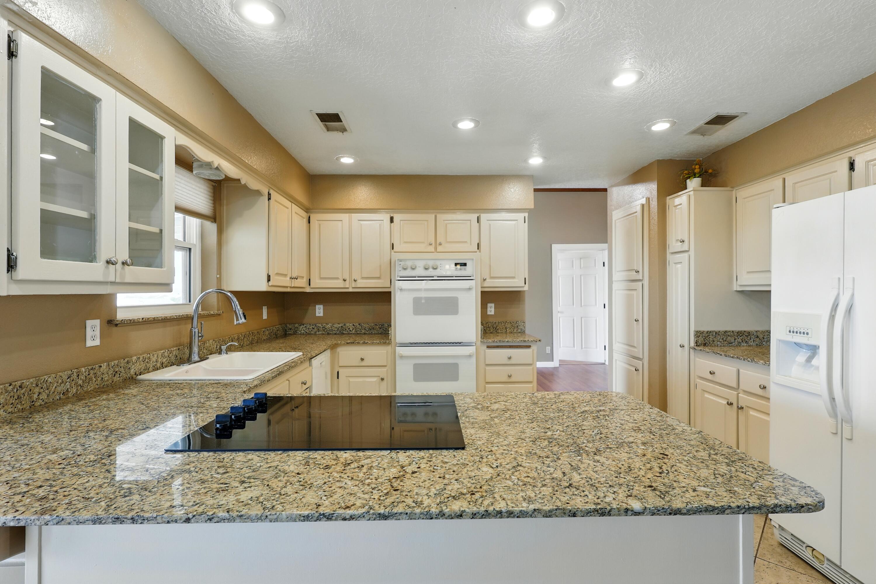 1551 Valley View Drive, Los Lunas, New Mexico image 13