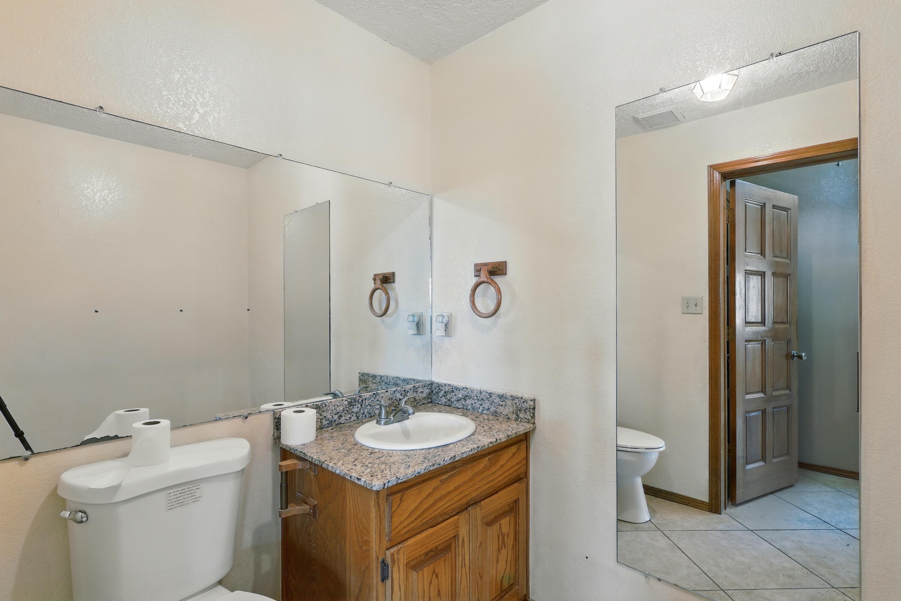 1551 Valley View Drive, Los Lunas, New Mexico image 22