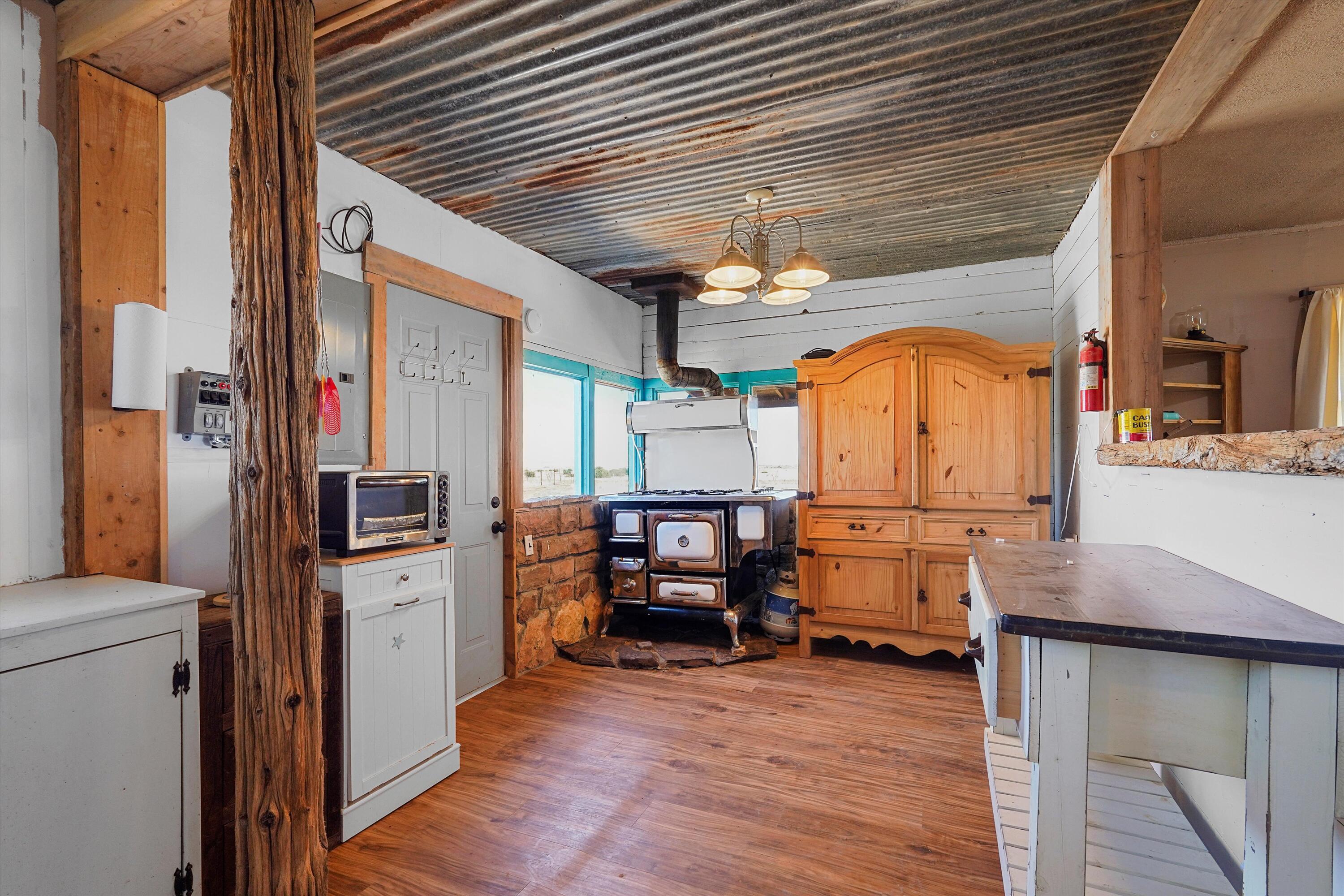 550 Peacock Road, McIntosh, New Mexico image 8