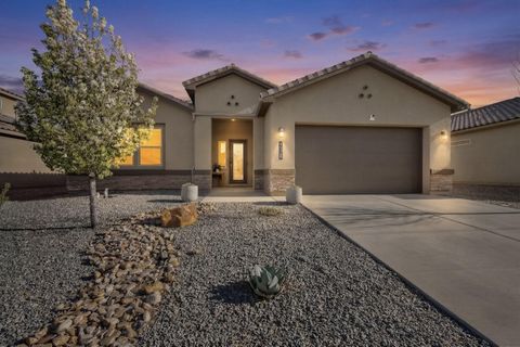 Photo of 4528 Skyline Loop NE, Rio Rancho, NM 87144 (MLS # 1100908)