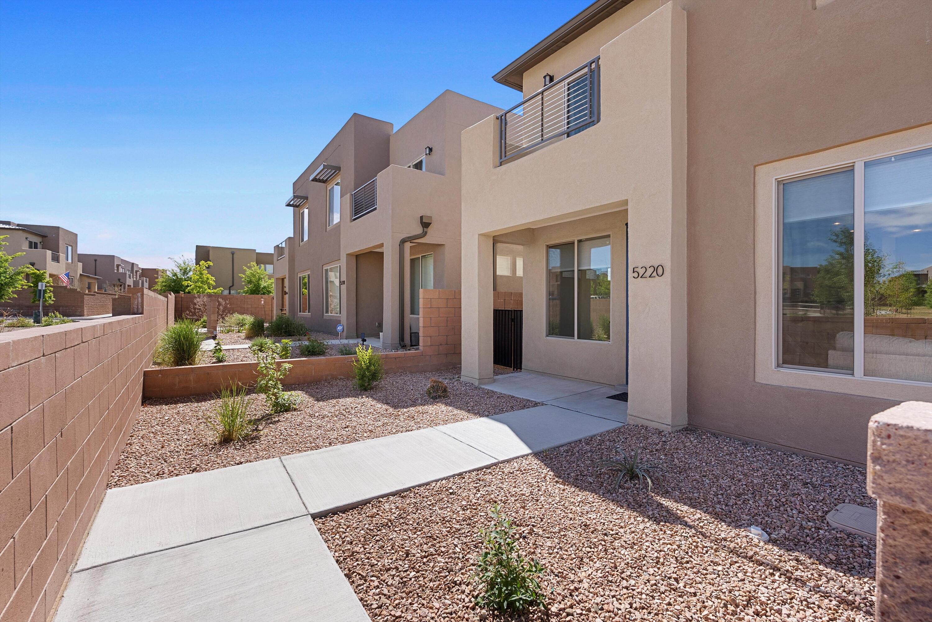 5220 Gold Hill Lane, Santa Fe, New Mexico image 2