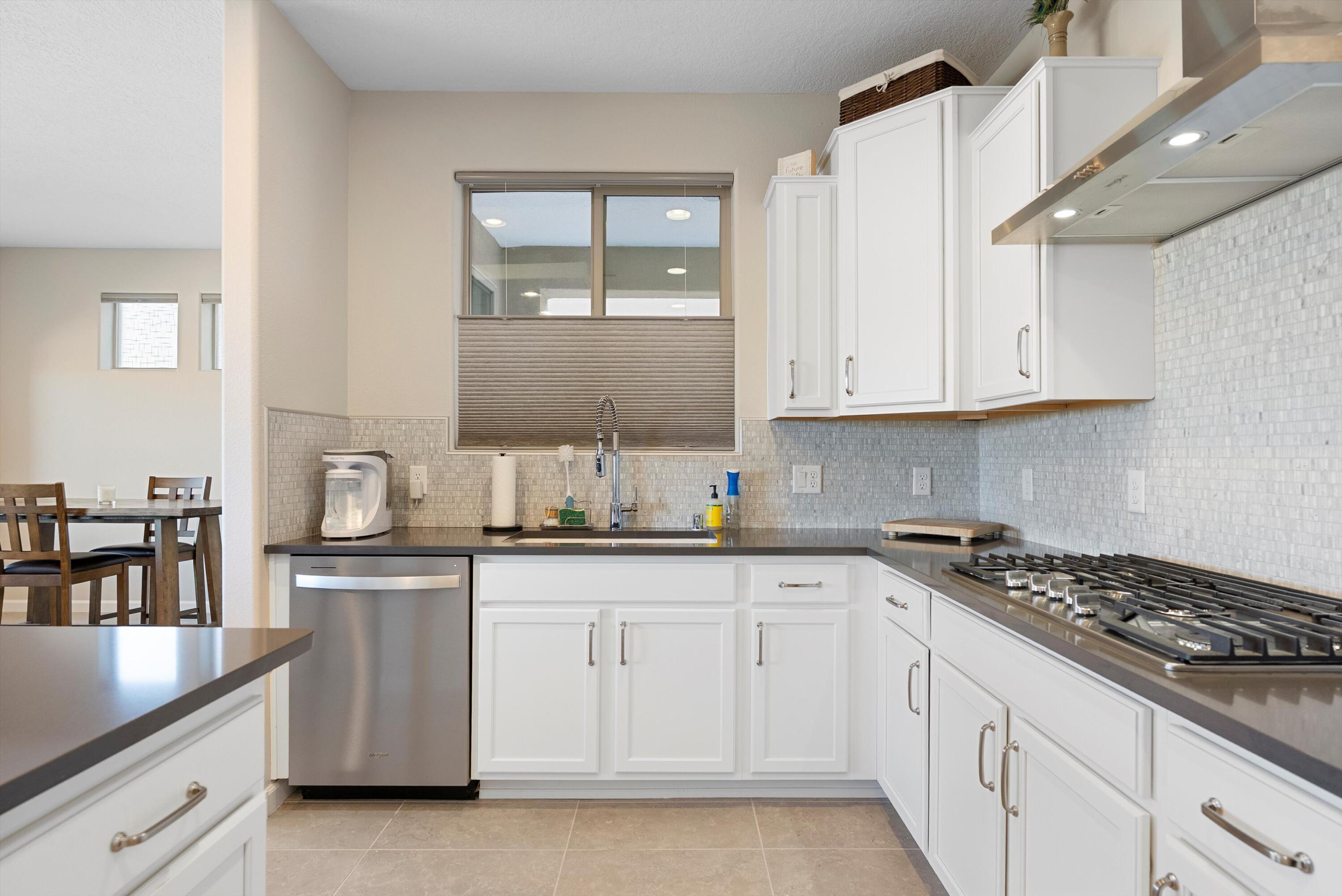 5220 Gold Hill Lane, Santa Fe, New Mexico image 9