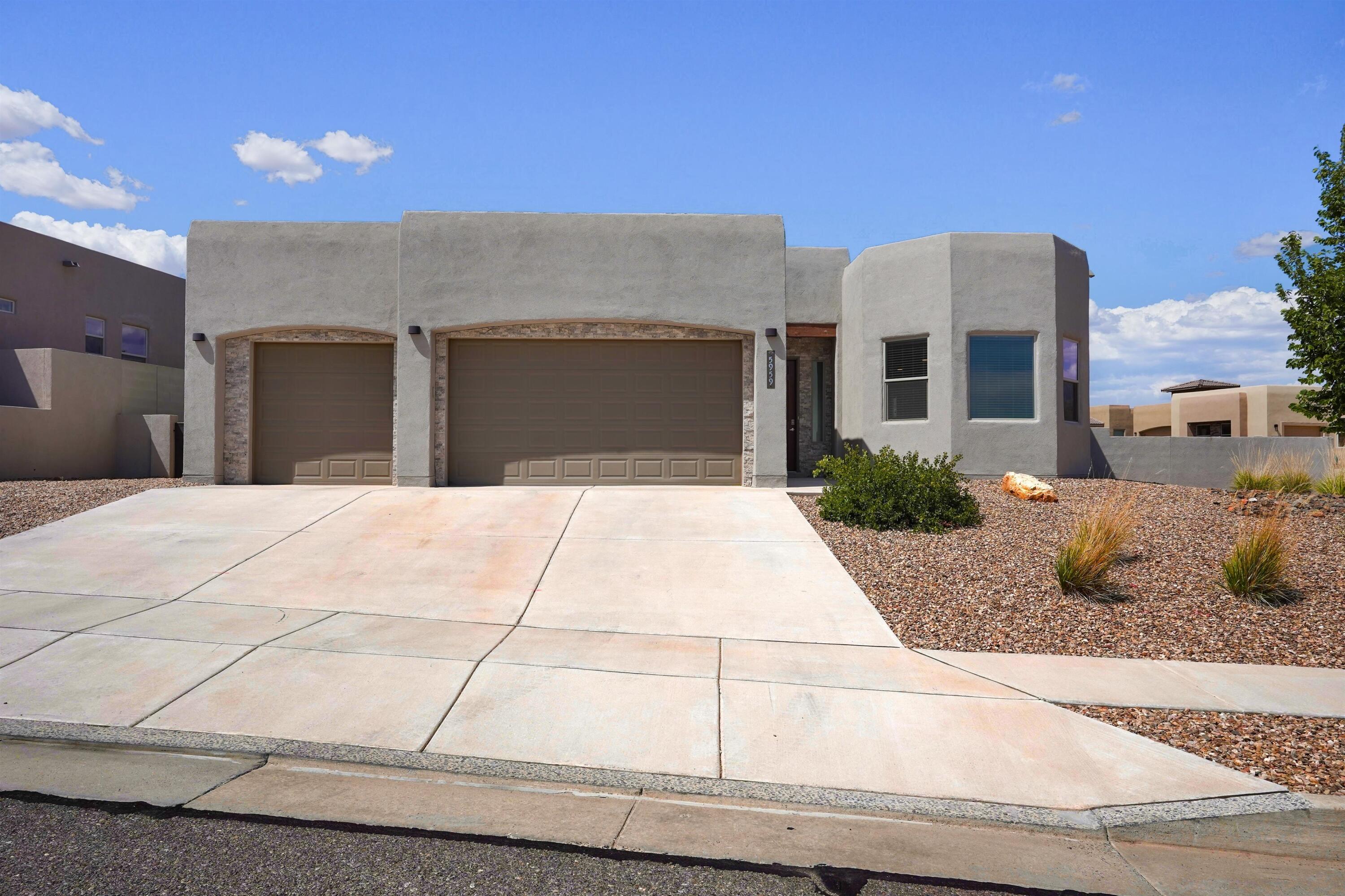 5959 Redondo Sierra Vista NE