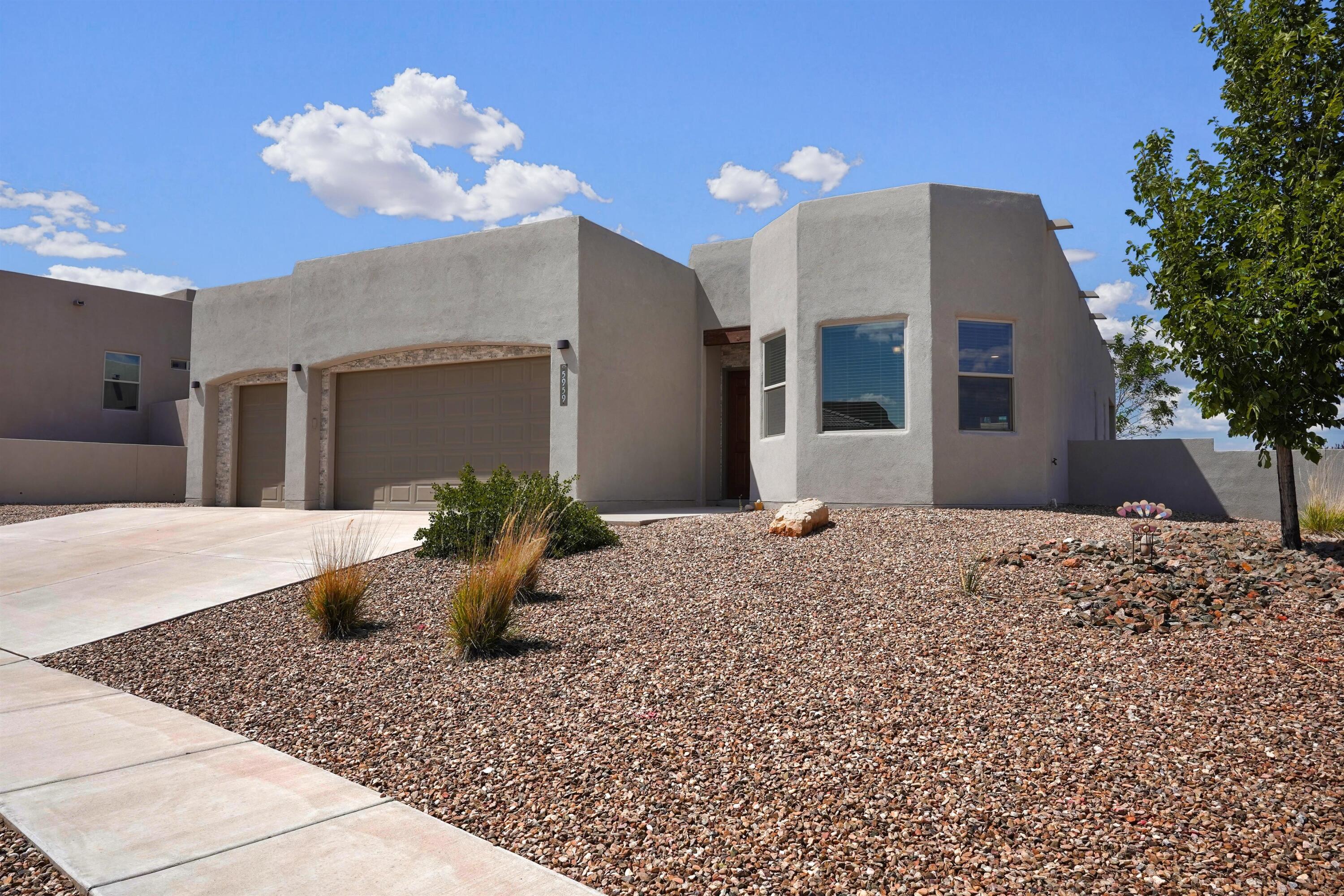 5959 Redondo Sierra Vista NE