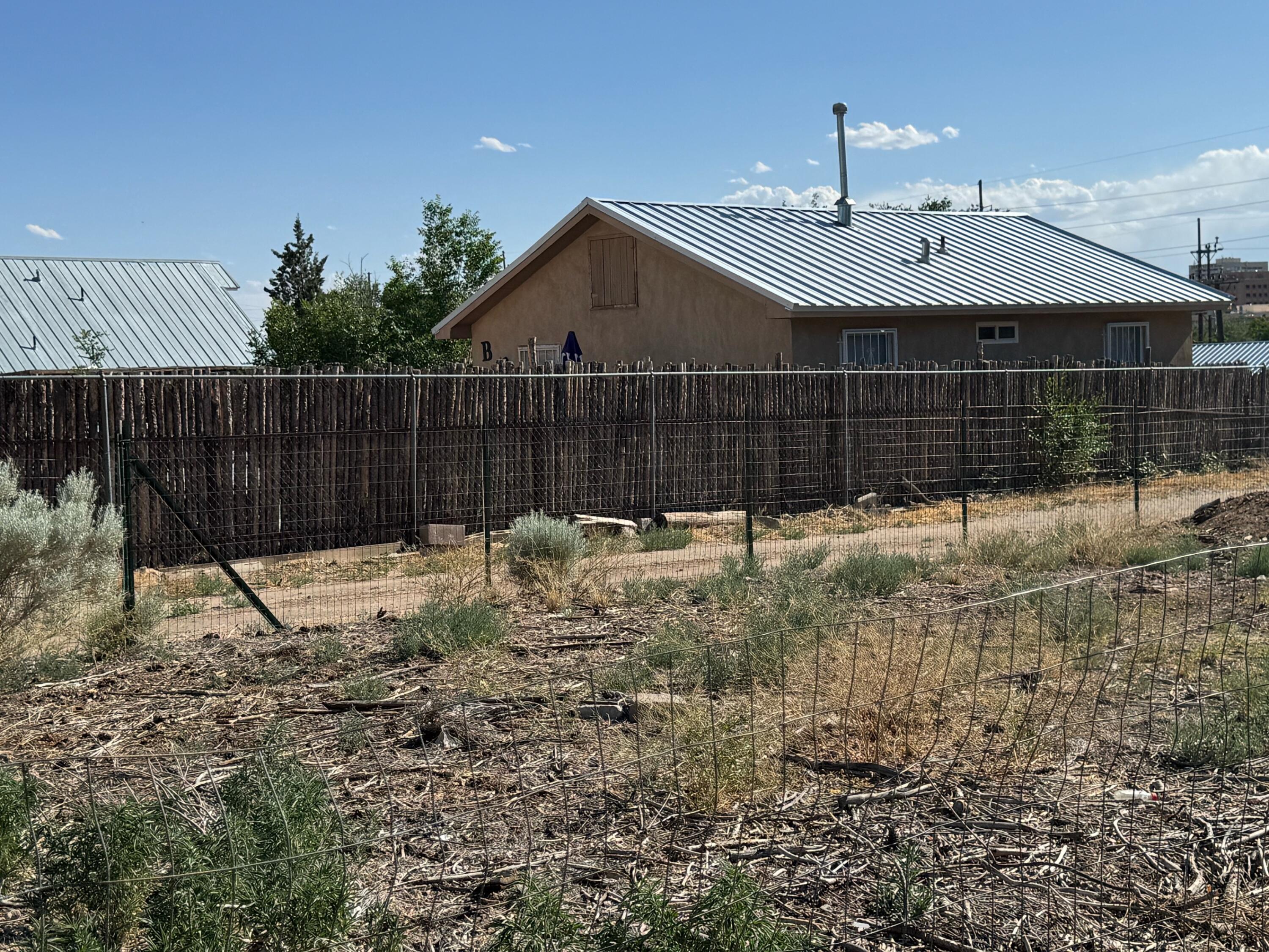 View Albuquerque, NM 87102 property