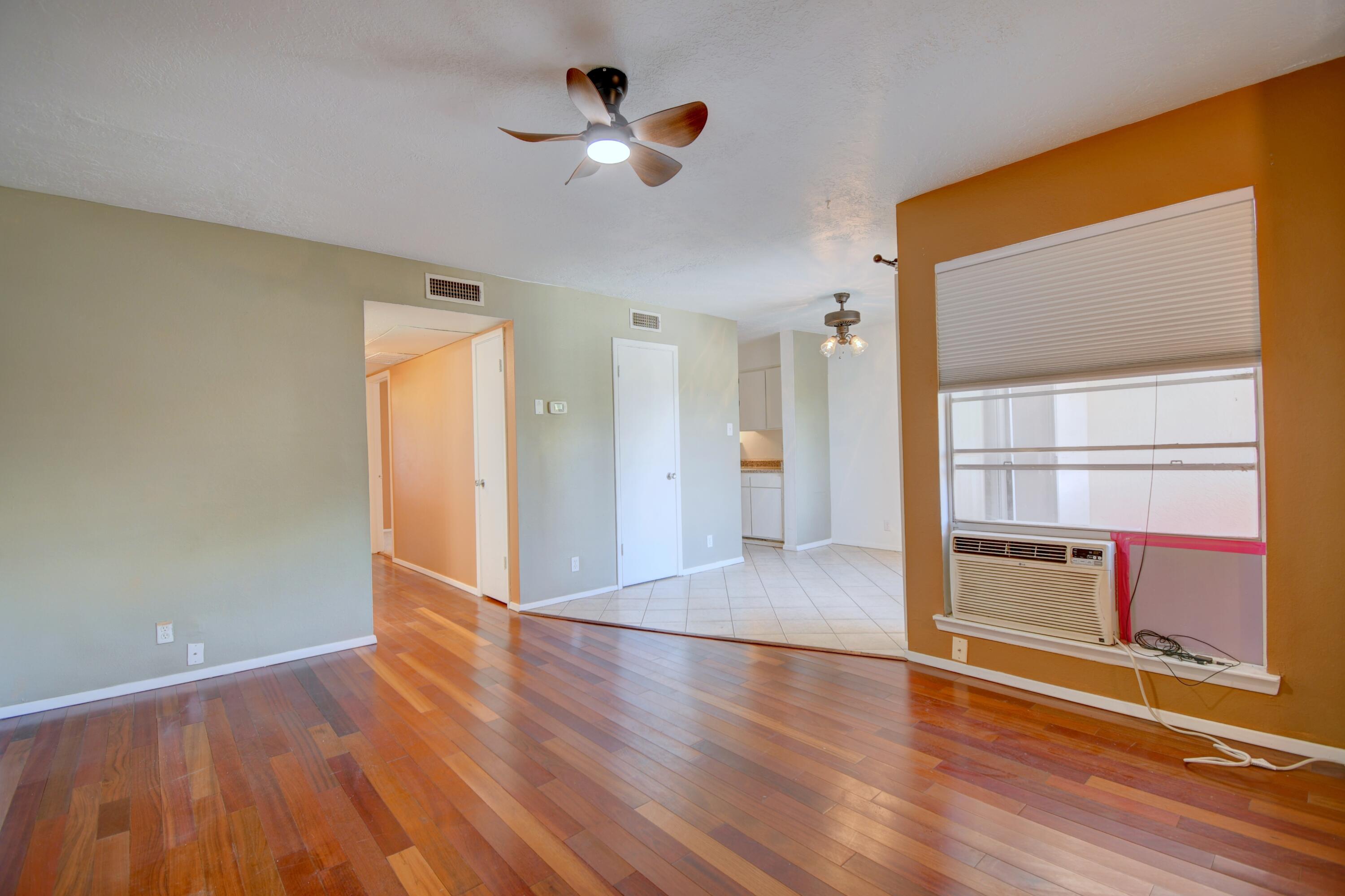 4601 Carlisle Boulevard NE D16