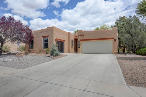 Homes For Sale - 10908 Catamount Drive<br/> Albuquerque, NM 87114