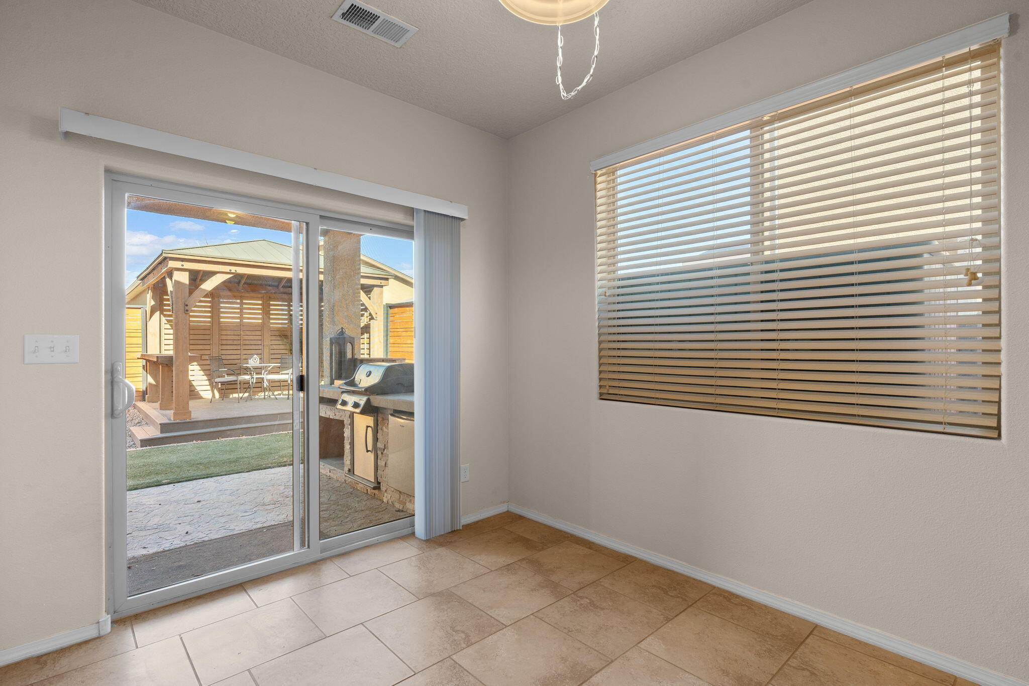 1009 Desert Willow Court, Rio Rancho, New Mexico image 12