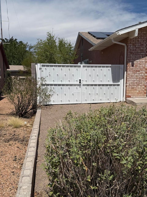 Homes For Sale - 7109 Beck Drive<br/> Albuquerque, NM 87109